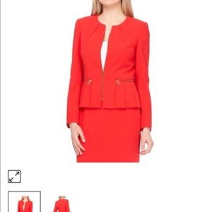 LIKE NEW TAHARI WOMENS TWO PIECE SKIRT SUIT